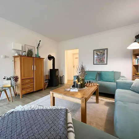 Blaue Erdgeschoss Daire