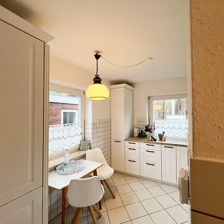 Blaue Erdgeschoss Daire