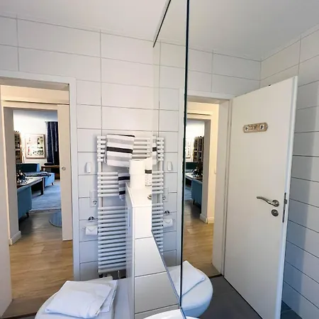 Blaue Erdgeschoss Apartman *