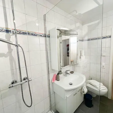 Blaue Erdgeschoss * Wenningstedt-Braderup