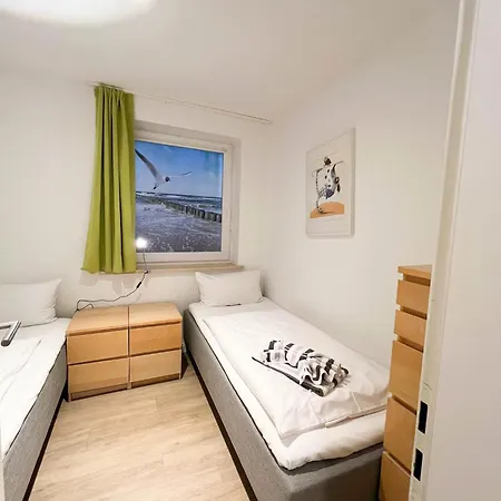 Blaue Erdgeschoss * Wenningstedt-Braderup